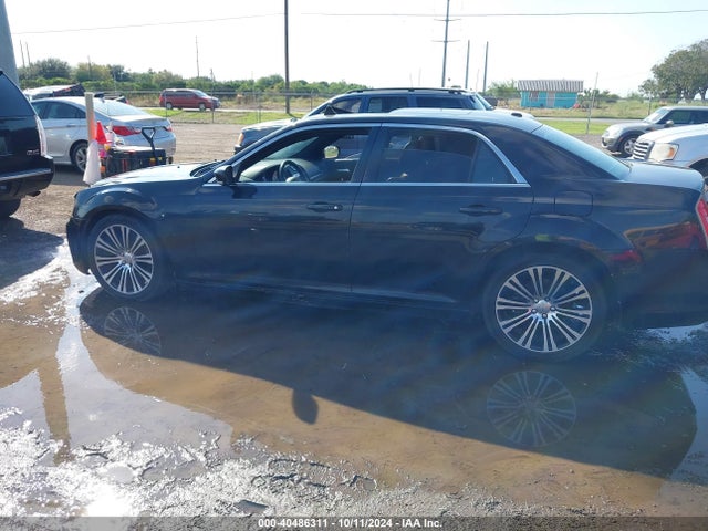 Chrysler 300 2014 2C3CCABT8EH183026 Image 14