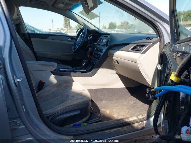 Hyundai Sonata 2017 5NPE24AF0HH577961 Image 5