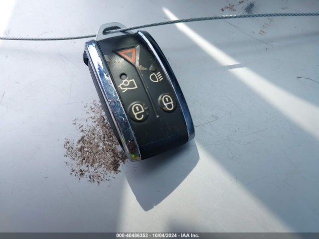 2011 JAGUAR XF SAJWA0FB0BLS13551 Photo 10