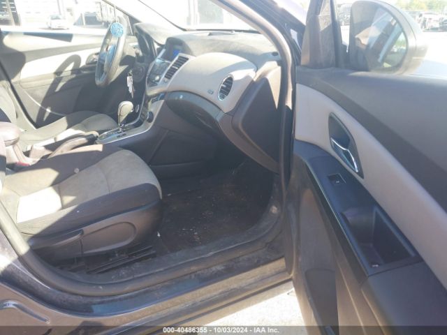 1G1PA5SH2E7112415 Chevrolet Cruze Ls Auto