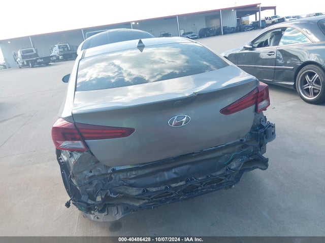 5NPD84LF2LH499165 Hyundai ELANTRA SEL