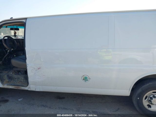 1GCWGBFP5K1140824 Chevrolet Express 2500 Work Van