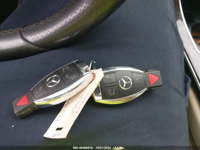55SWF4JB8HU228033 Mercedes-Benz C 300 Luxury/sport