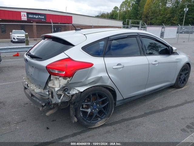 Ford FOCUS SE 2016 1FADP3K24GL308879 Image 4
