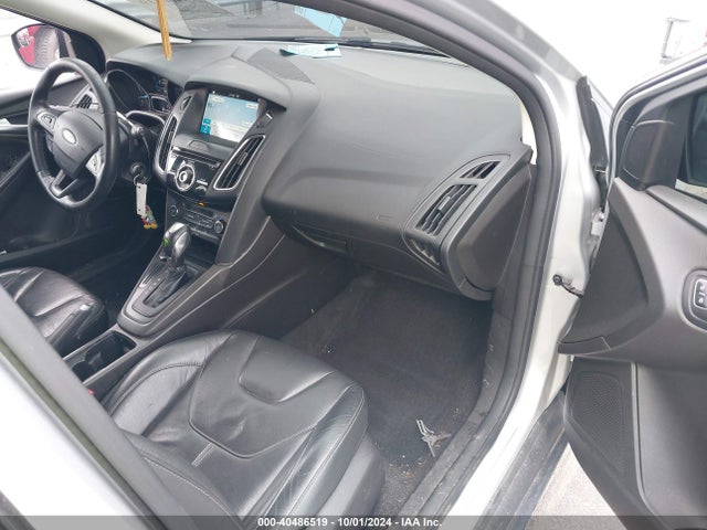 Ford FOCUS SE 2016 1FADP3K24GL308879 Image 5