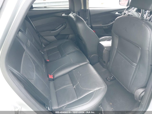 Ford FOCUS SE 2016 1FADP3K24GL308879 Image 8