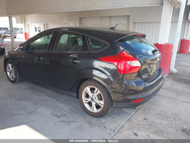 Ford FOCUS SE 2014 1FADP3K29EL271924 Image 3