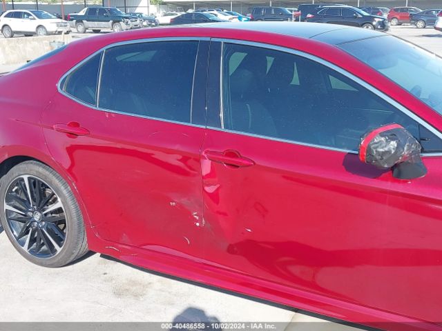 4T1B61HK6JU667826 Toyota CAMRY XSE