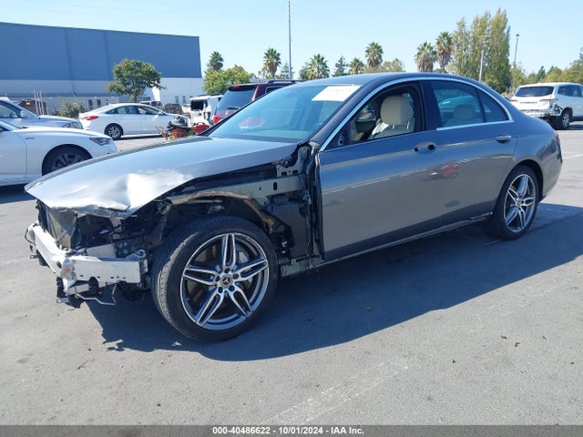 Mercedes-Benz E 350 2020 W1KZF8DB7LA848641 Image 2