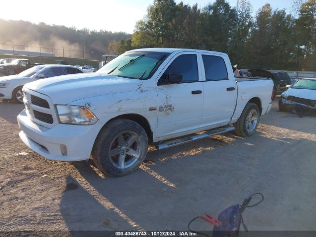 1C6RR7KT5JS200804 RAM 1500 Express  4x4 5'7 Box
