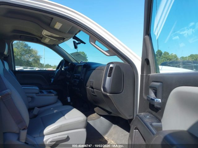 1GCVKNEC7HZ405201 Chevrolet Silverado 1500 Wt