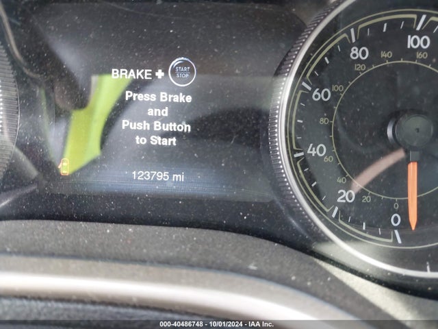 1C4PJMDS5HW505099 Jeep Cherokee Limited 4x4