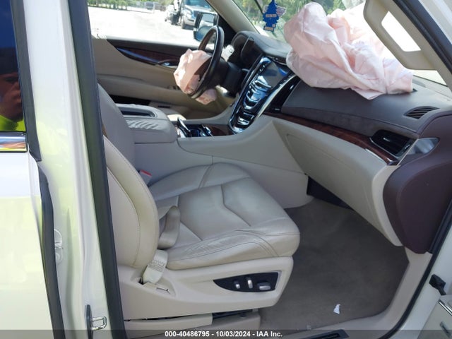 1GYS4TKJ7FR719832 Cadillac Escalade Esv Premium