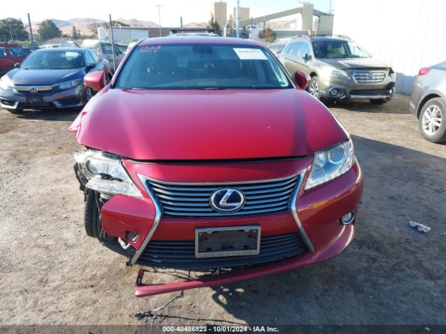 JTHBW1GG5E2062861 Lexus ES 300H