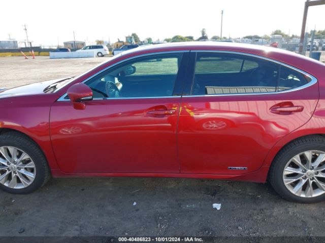 JTHBW1GG5E2062861 Lexus ES 300H