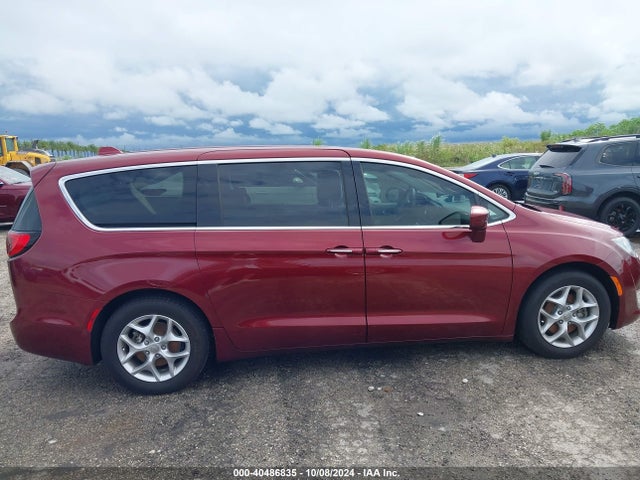 Chrysler Pacifica Touring Plus 2019 2C4RC1FG9KR522580 Image 13