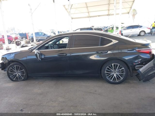 58ADA1C15PU029980 Lexus ES 300H