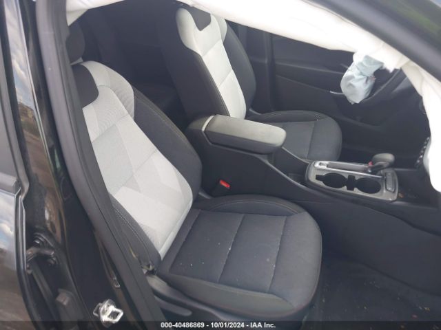 KL77LGE21RC141516 Chevrolet Trax Fwd 1rs