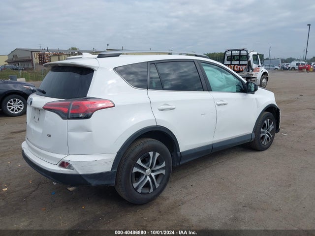 Toyota RAV4 LE 2017 2T3ZFREV9HW326336 Image 4