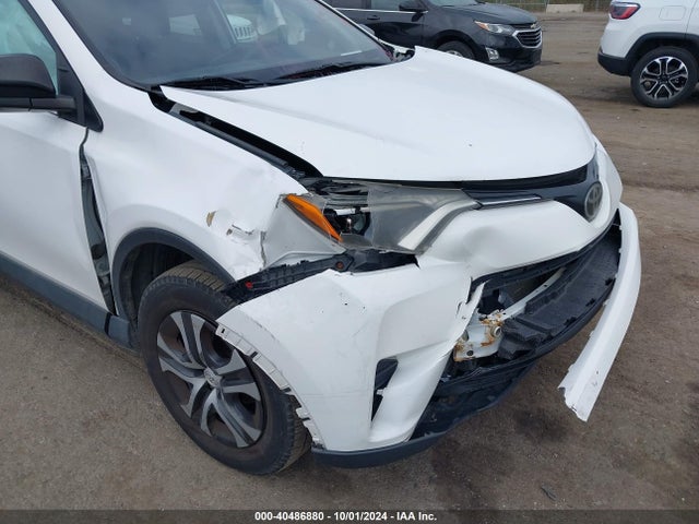 Toyota RAV4 LE 2017 2T3ZFREV9HW326336 Image 6