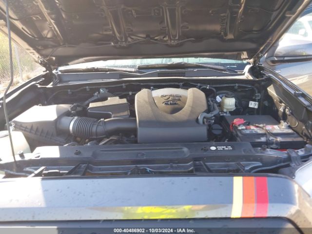 3TMAZ5CN2JM071990 Toyota Tacoma Sr5 V6