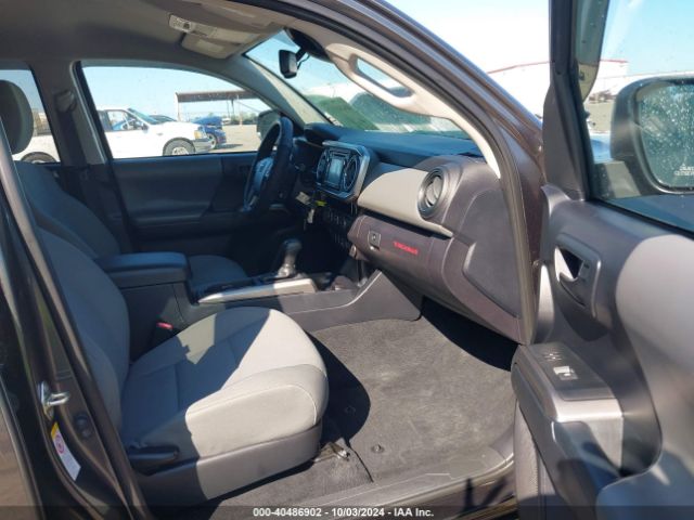 3TMAZ5CN2JM071990 Toyota Tacoma Sr5 V6