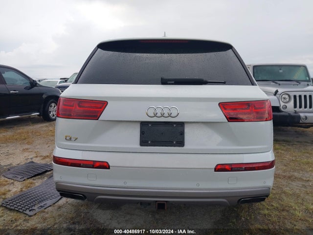 Audi Q7 55 Premium 2019 WA1VAAF70KD006755 Image 16