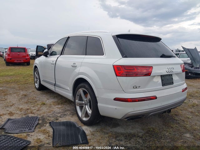 WA1VAAF70KD006755 Audi Q7 55 Premium