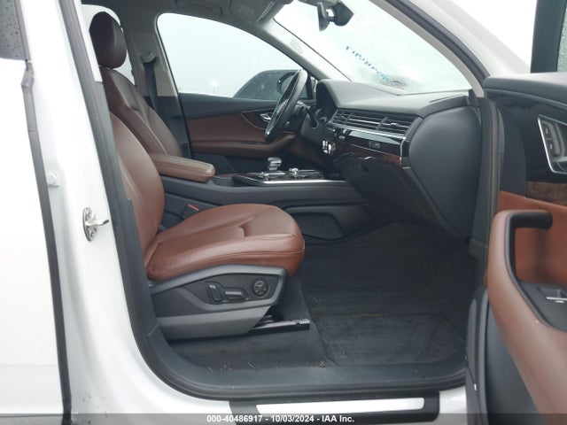WA1VAAF70KD006755 Audi Q7 55 Premium