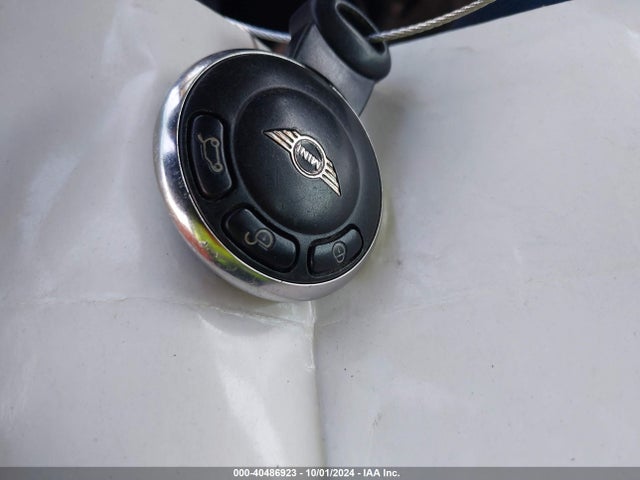 2012 MINI COOPER S WMWSV3C57CTY19736 Photo 10