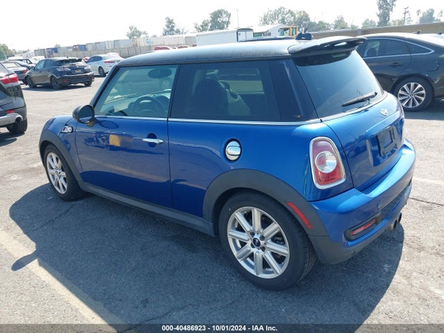 2012 MINI COOPER S WMWSV3C57CTY19736 Photo 2