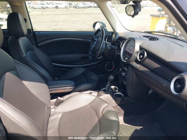 2012 MINI COOPER S WMWSV3C57CTY19736 Photo 4