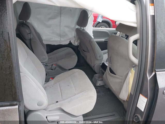 Toyota Sienna Le 8 Passenger 2017 5TDKZ3DC9HS889569 Image 8