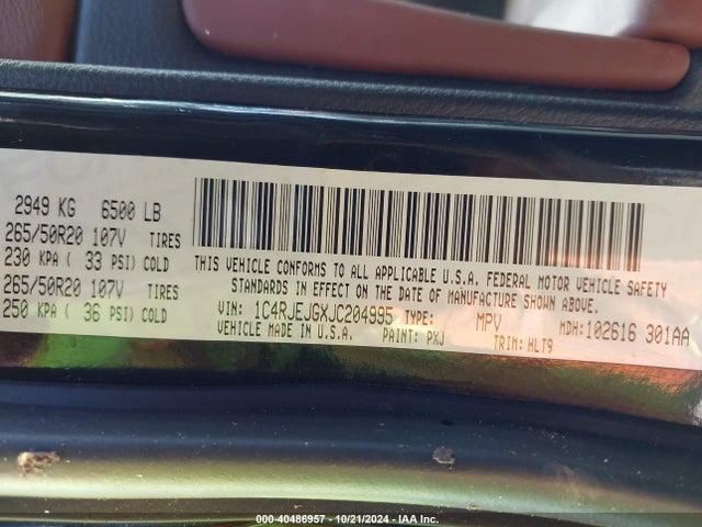 1C4RJEJGXJC204995 Jeep Grand Cherokee Summit 4x2