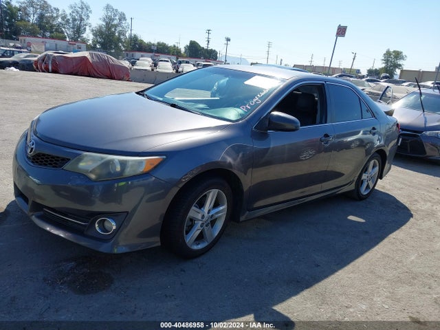Toyota CAMRY SE 2014 4T1BF1FKXEU800323 Image 2