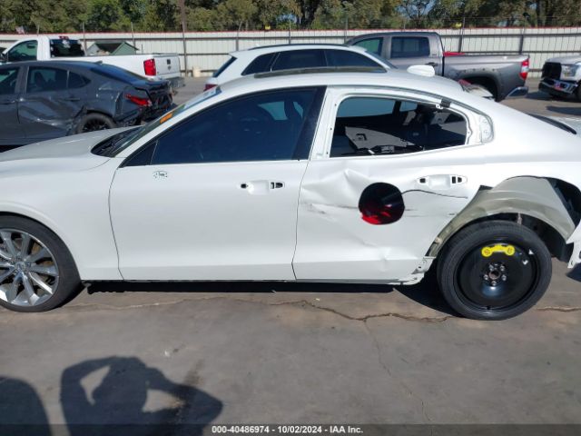 7JR102FZ7MG123847 Volvo S60 T5 Momentum