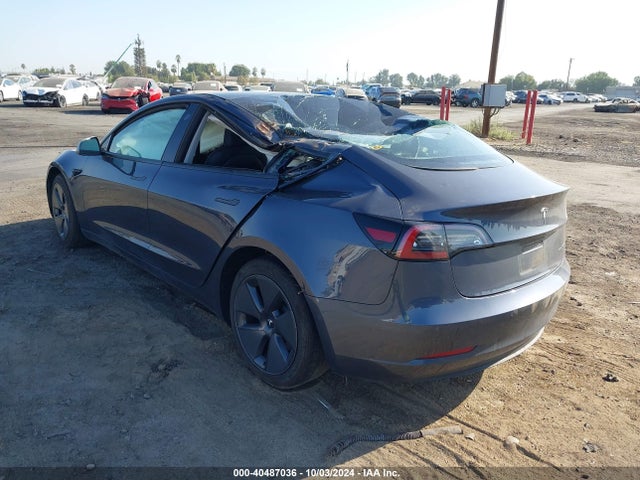 2022 TESLA MODEL 3 5YJ3E1EB4NF353154 Photo 2