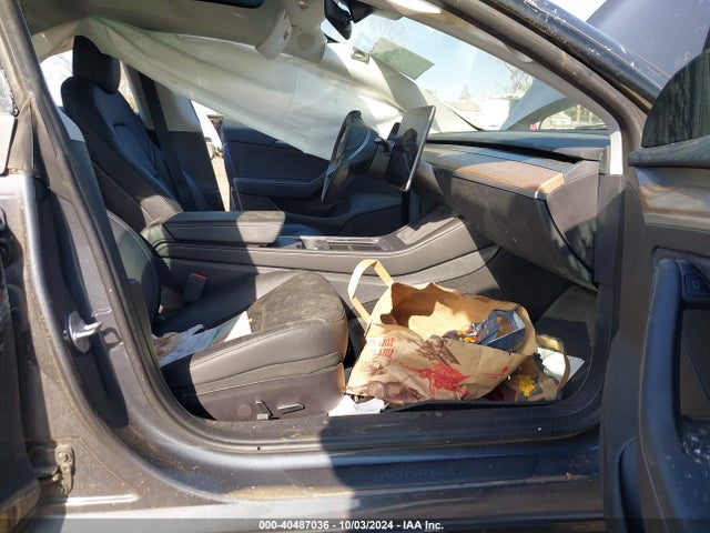 2022 TESLA MODEL 3 5YJ3E1EB4NF353154 Photo 4