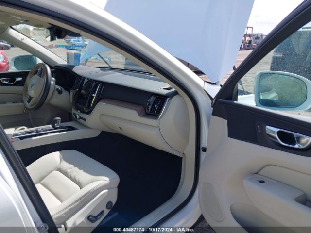 YV4L12RK1N1944981 Volvo Xc60 B5 Momentum