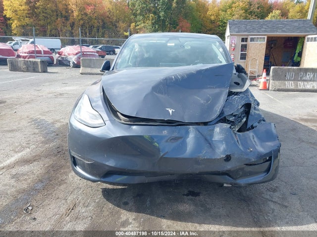 7SAYGDEF9PF588806 Tesla Model Y Performance Dual Motor All-wheel Drive