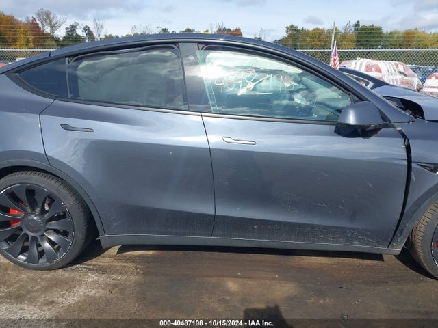 7SAYGDEF9PF588806 Tesla Model Y Performance Dual Motor All-wheel Drive