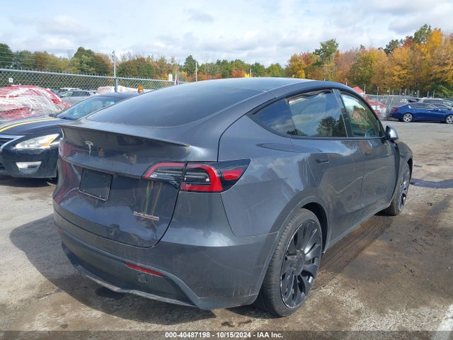 2023 TESLA MODEL Y 7SAYGDEF9PF588806 Photo 3