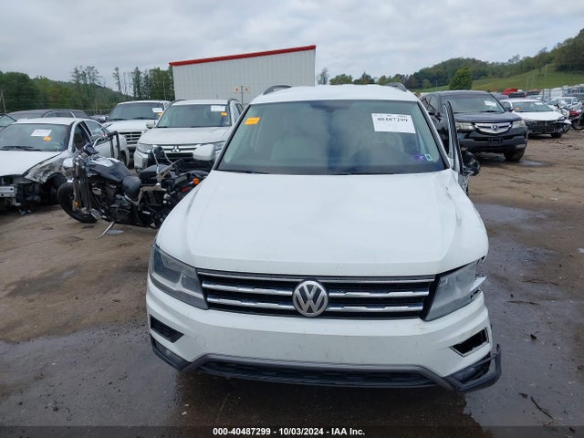 3VV2B7AX9JM037572 Volkswagen Tiguan 2.0t Se/2.0t Sel