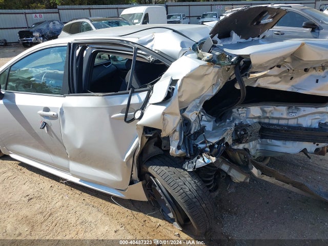 Toyota COROLLA LE 2022 5YFEPMAE6NP343198 Image 18