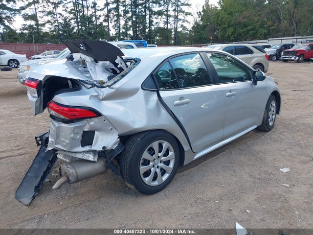 Toyota COROLLA LE 2022 5YFEPMAE6NP343198 Image 4