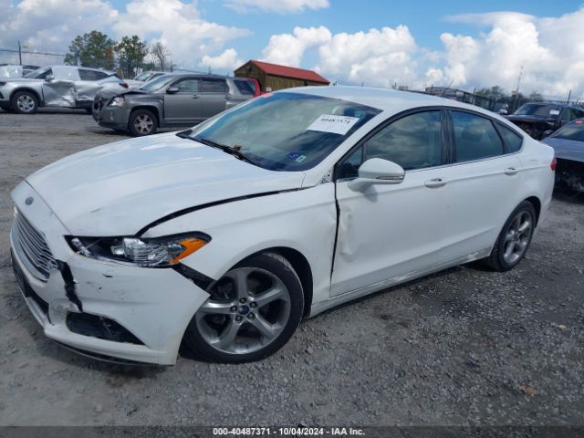 3FA6P0H73FR180810 Ford FUSION SE