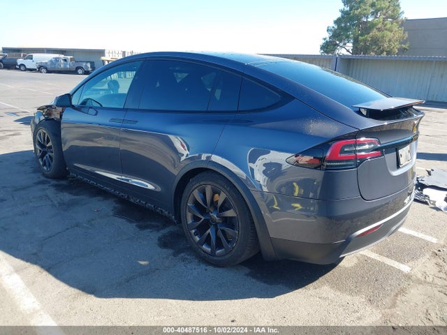 2022 TESLA MODEL X 7SAXCBE56NF360942 Photo 2