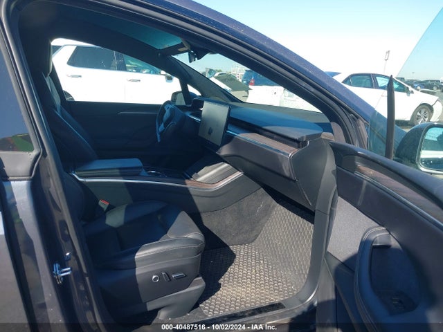 2022 TESLA MODEL X 7SAXCBE56NF360942 Photo 4