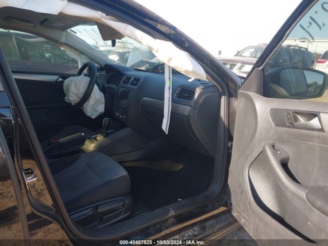 3VW2B7AJ3JM262867 Volkswagen Jetta 1.4t S