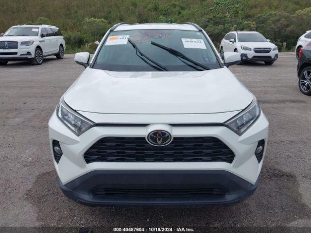 2T3A1RFV3MW152817 Toyota Rav4 Xle Premium